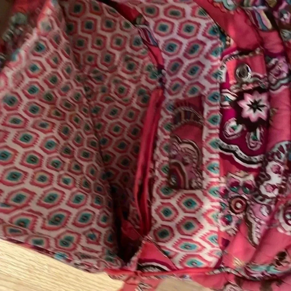 Vera Bradley-Pink Weekender - Picture 6 of 9